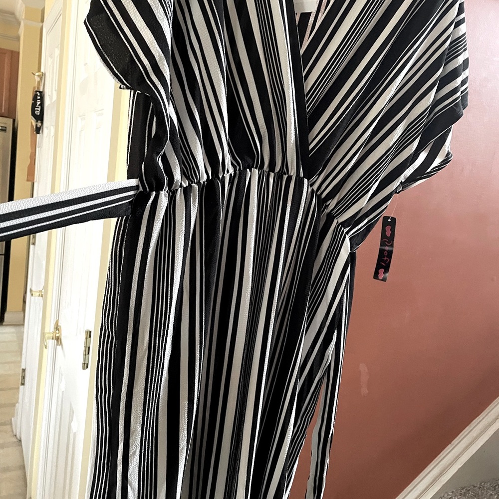 POOF New York Chic Lady Striped Pantsuit, size 1X. New‎ with tags